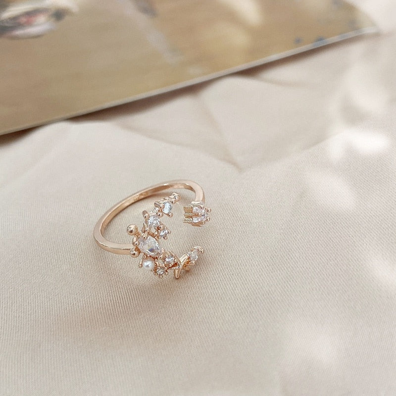 Adjustable Crystal Flower Ring for Women - moon rosegold color / Resizable